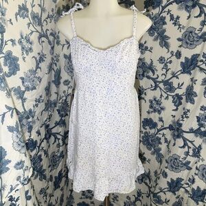 Hollister Floral Babydoll Dress Blue & White